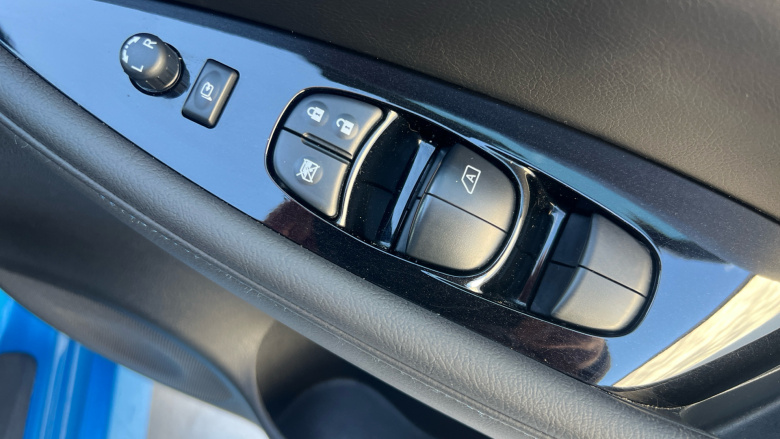 Nissan LEAF 160kW e+ N-Connecta 62kWh 5dr Auto Electric Hatchback